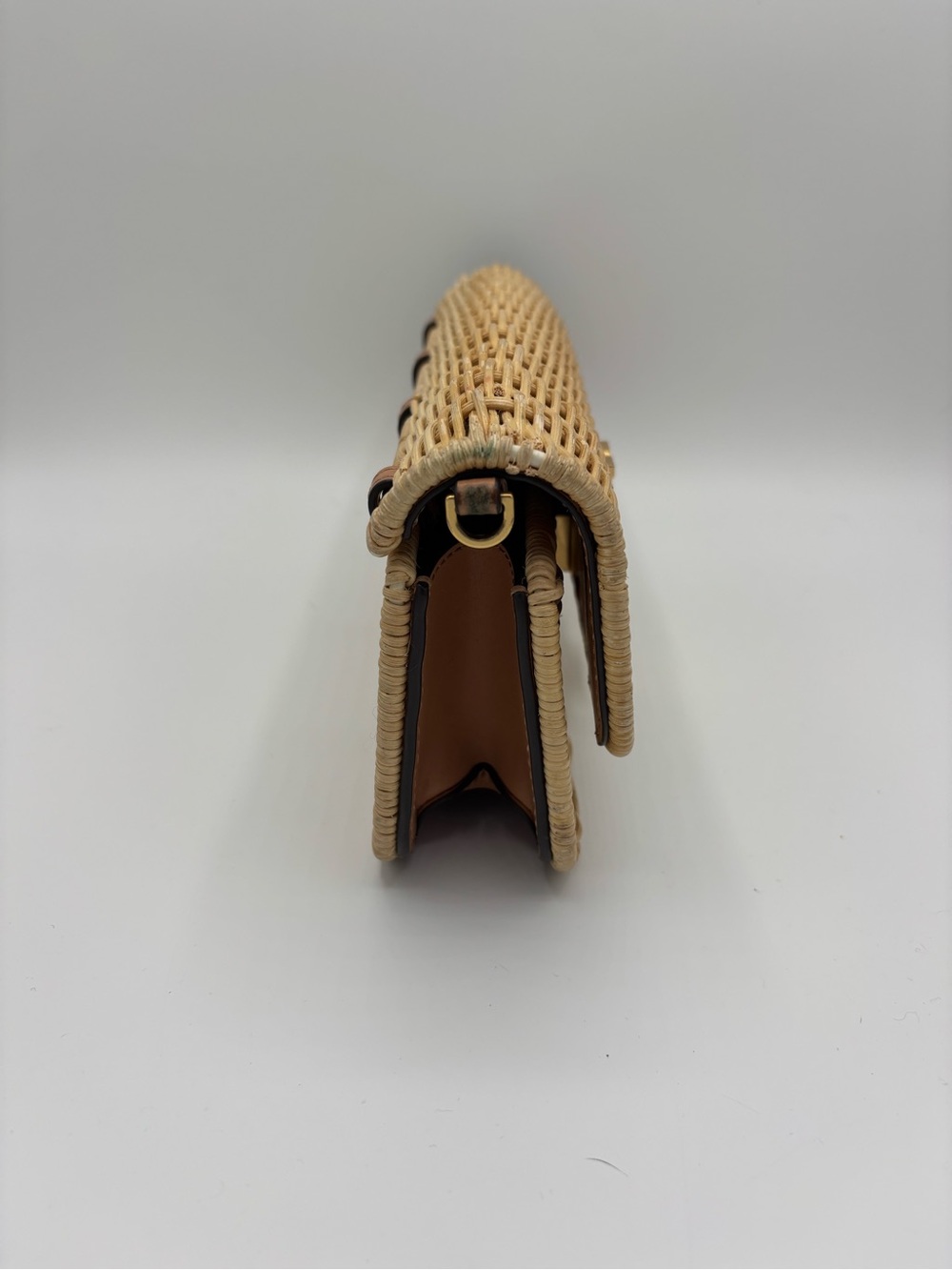 Tory Burch Woven Rattan Clutch with Gold Logo - Picture 2 of 9